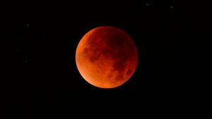 Éclipse totale de Lune : un événement rare à ne pas louper dans la nuit du 15 au 16 mai