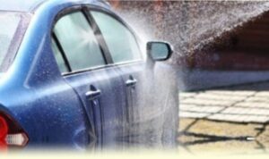 Laver votre voiture à domicile peut vous coûter cher : une belle amende de 450 euros L'amende peut même aller jusqu'à 75.000
