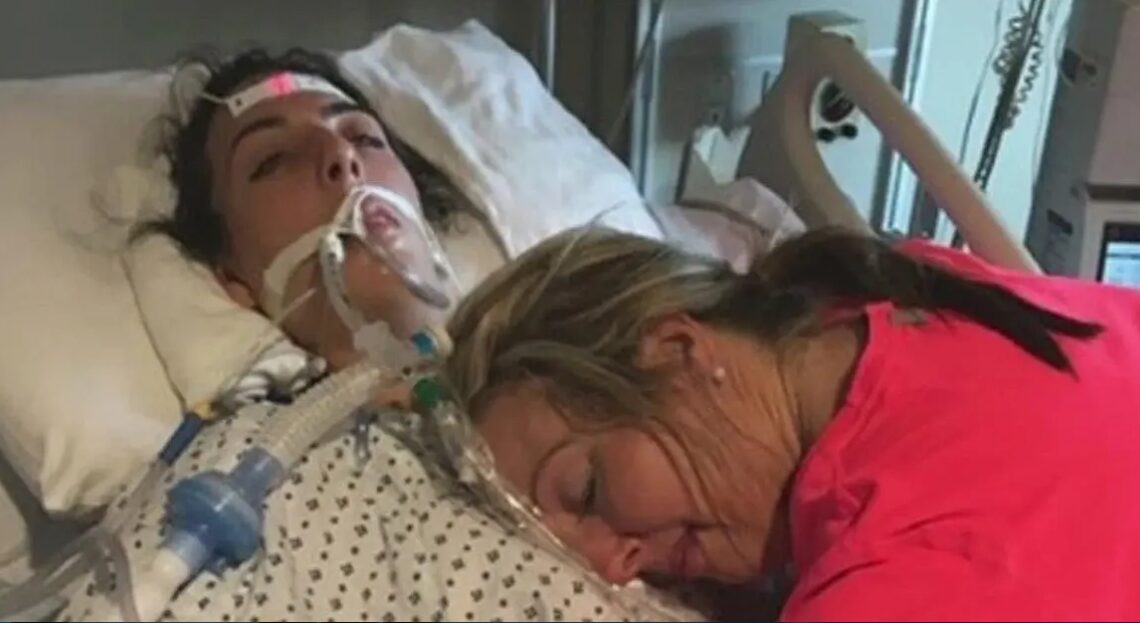Maman dit « Adieu » à sa fille toxicomane avant de désactiver son support respiratoire pour la laisser mourir