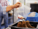 Nice: les objets confisqués à l'aéroport désormais donnés aux Restos du cœur