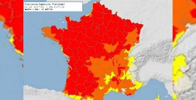 La vague de chaleur qui s’abat sur la France pourrait être pire que la canicule de 2003 Une vague de chaleur d’une forte