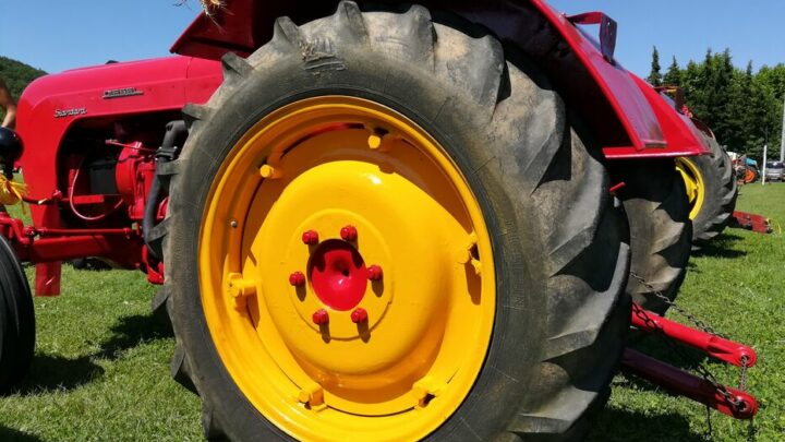 Un garçon de trois ans meurt écrasé par le tracteur de son père