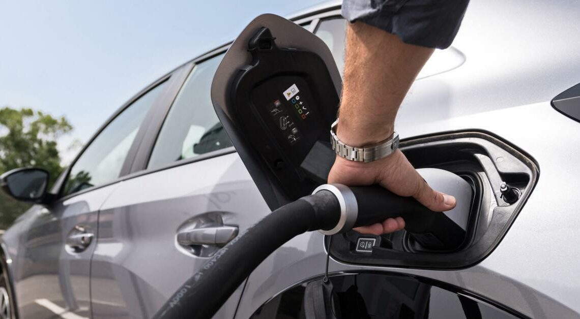 Prix de l’électricité : quelle hausse craindre en 2023 pour la recharge de sa voiture ? Les prix de l’élect