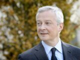 Sobriété énergétique : Bruno Le Maire abandonne la cravate pour le col roulé
