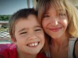 Un garçon de 10 ans de l’Oklahoma sauve sa mère de la noyade, victime d’une crise d’épilepsie dans leur piscine.