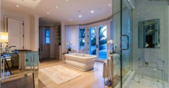 Céline Dion vend sa maison à 38,5 millions d’euros, les photos de son incroyable villa dévoilées