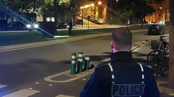 Un adolescent de 16 ans tué d’un coup de couteau à Paris