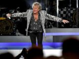 Rod Stewart a refusé un chèque d’un million de dollars pour chanter au Qatar