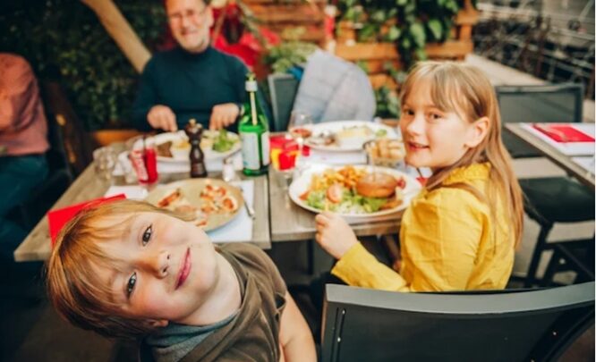 Ce restaurant vous fait payer une amende… si vos enfants sont trop bruyants !