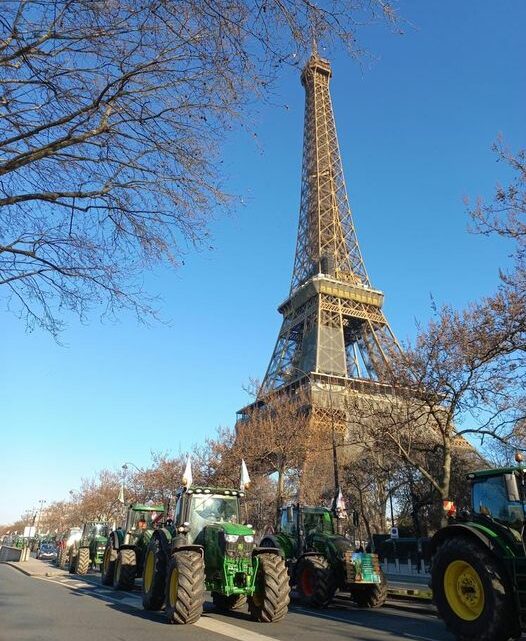 Colère des agriculteurs : “Le but c’est d’affamer les Parisiens”, le point sur les blocages à Paris et dans toute la France