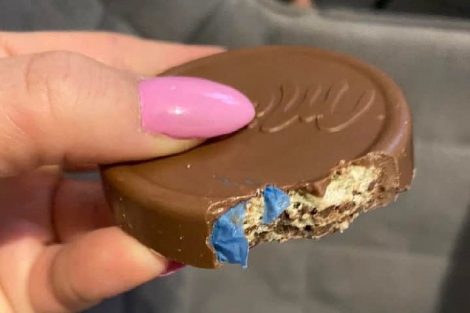 Auchan, Leclerc, Action… Des biscuits Milka Oreo rappelés pour présence de plastique