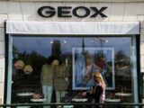 Vendeuse voilée dans un magasin Geox : l'affaire prend un tournant judicaire