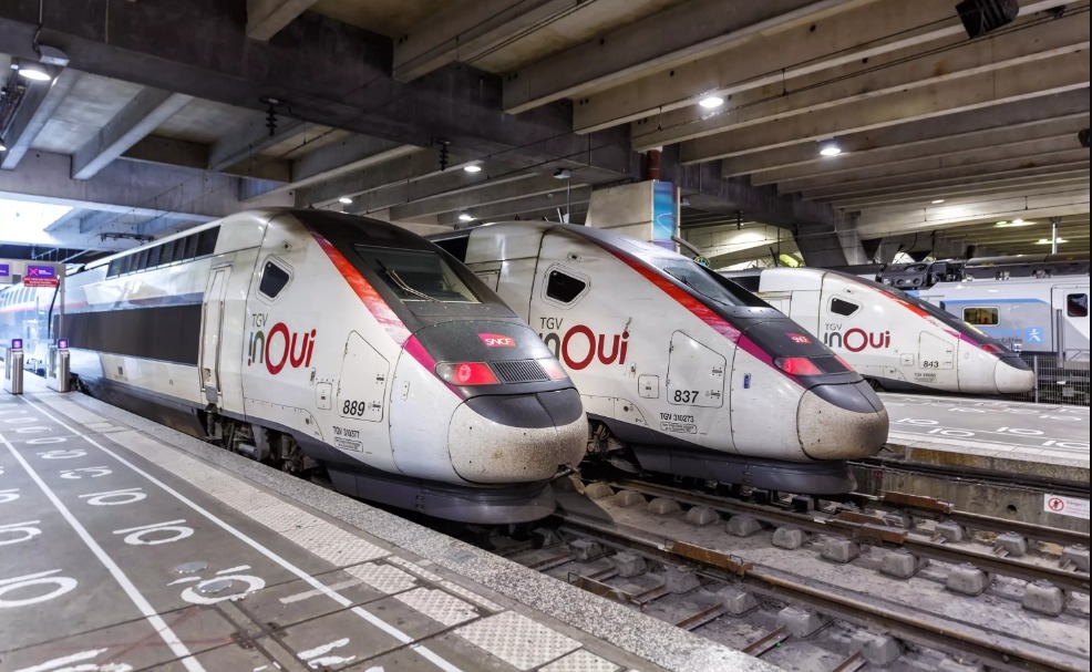 La SNCF parvient à un accord sur les fins de carrière, la menace d’une grève en mai écartée
