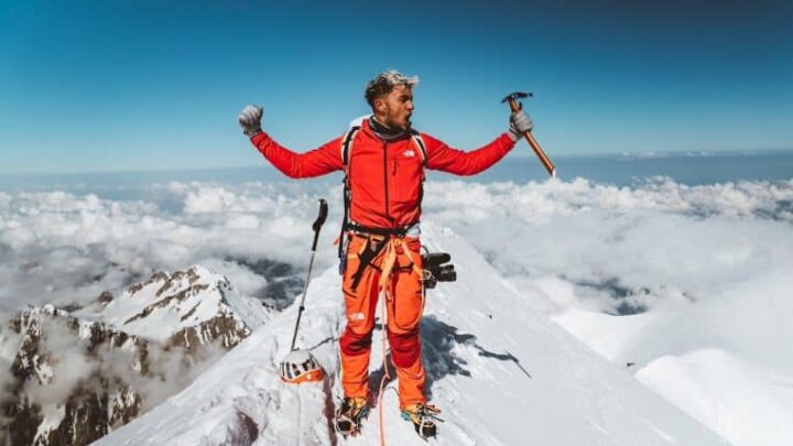 Inoxtag accomplit l’impossible et atteint le sommet de l’Everest !