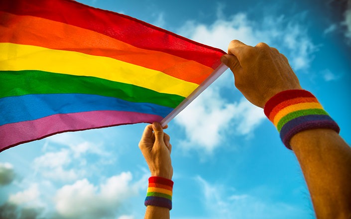 L’Homophobie : Une Analyse Complète sur les Défis et les Solutions